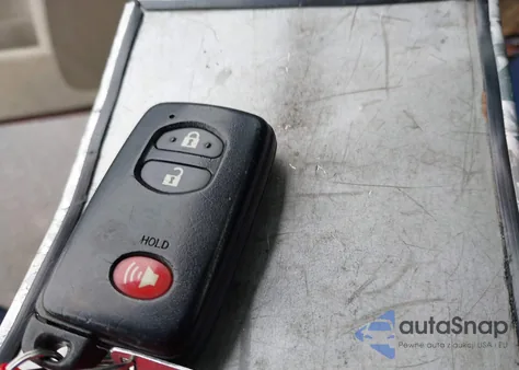 2011 Toyota Prius Two z USA, uszkodzony, nr VIN JTDKN3DU0B5322037